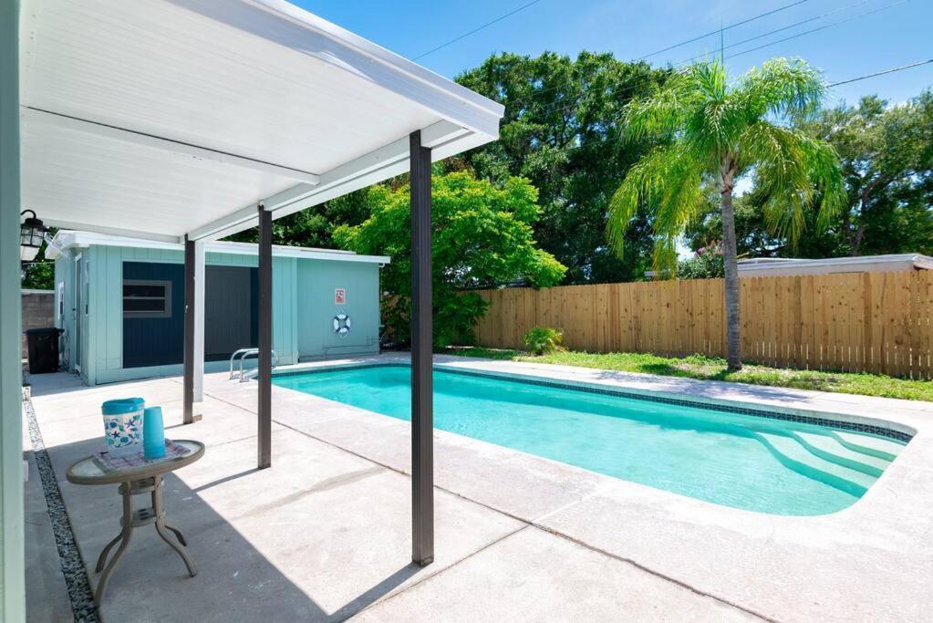 Relaxing Pool Home For Family Getaway Close To Tampa Zoo, Busch Gardens, Restaurants And Shopping! Buitenkant foto