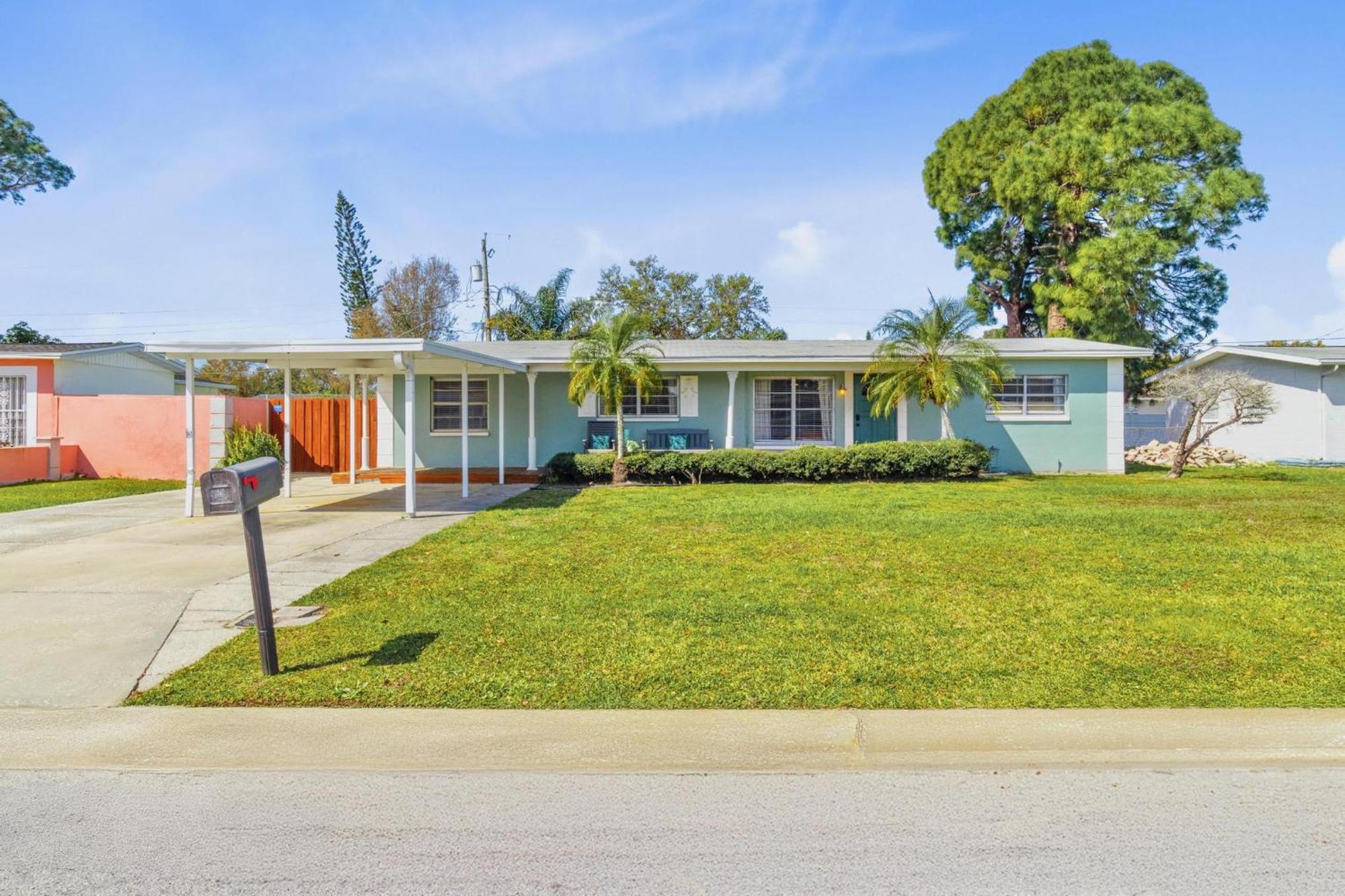Relaxing Pool Home For Family Getaway Close To Tampa Zoo, Busch Gardens, Restaurants And Shopping! Buitenkant foto